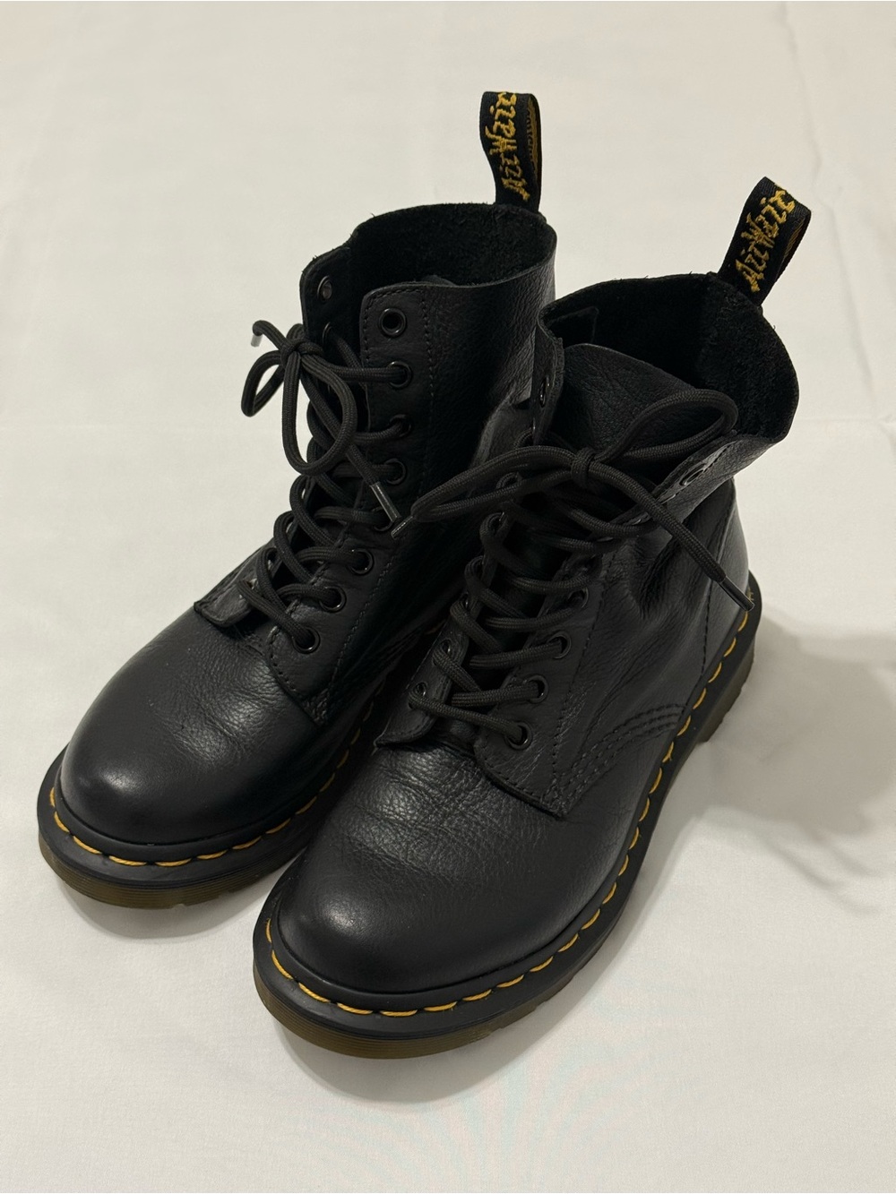 Dr. Martens 1460 Pascal Virginia leather
